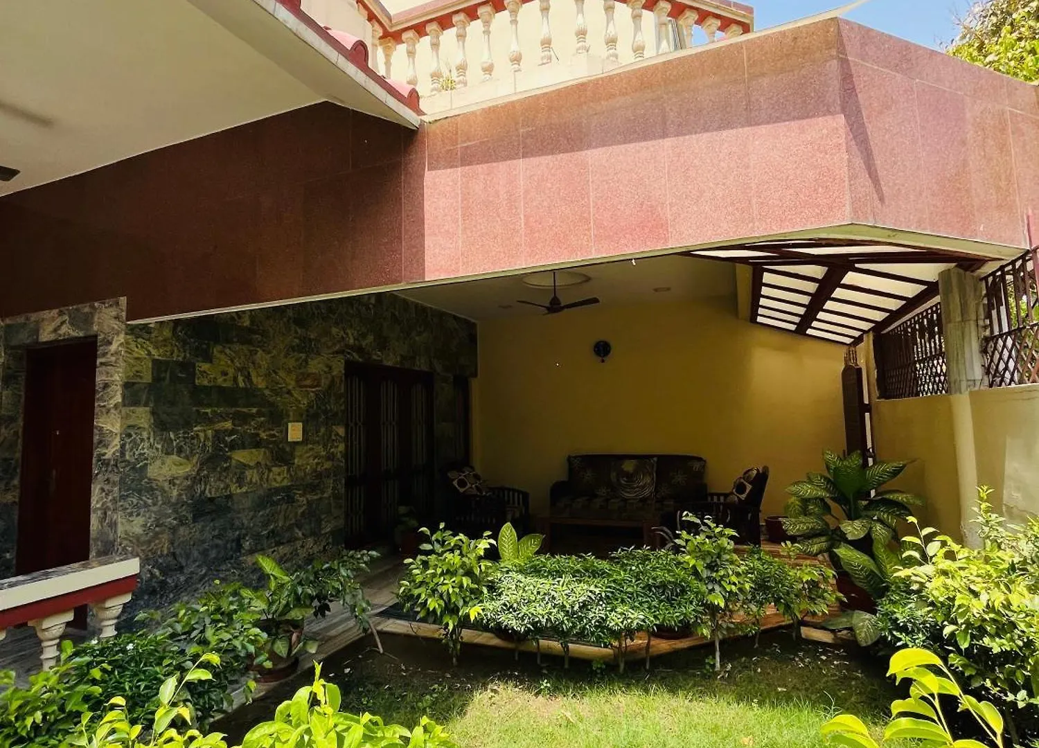 Luxury Stays Waranasi Willa