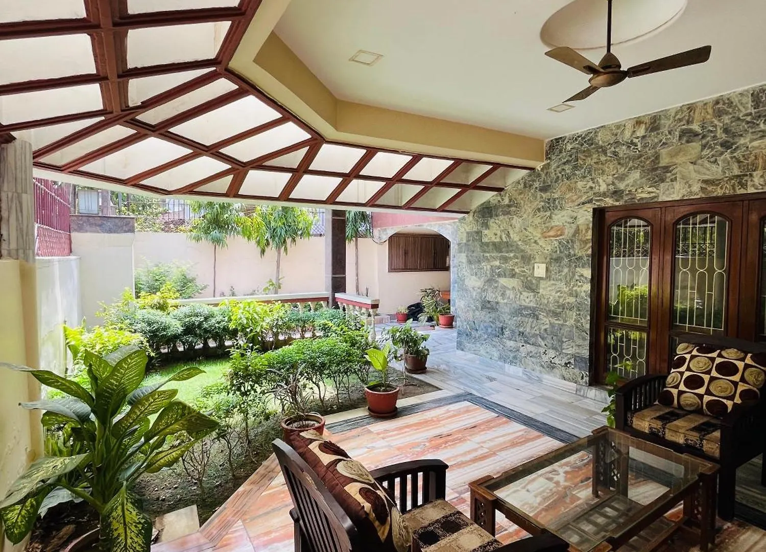 Luxury Stays Waranasi 0*,