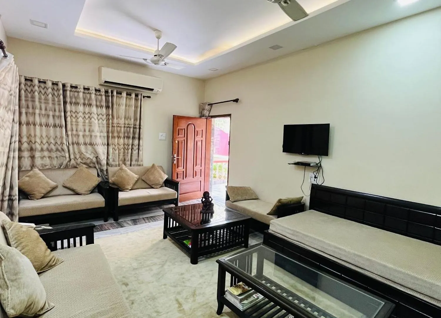 Villa Luxury Stays Varanasi