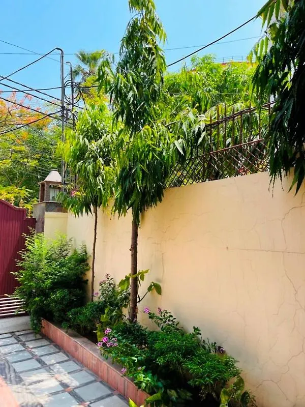 Luxury Stays Varanasi 0*,